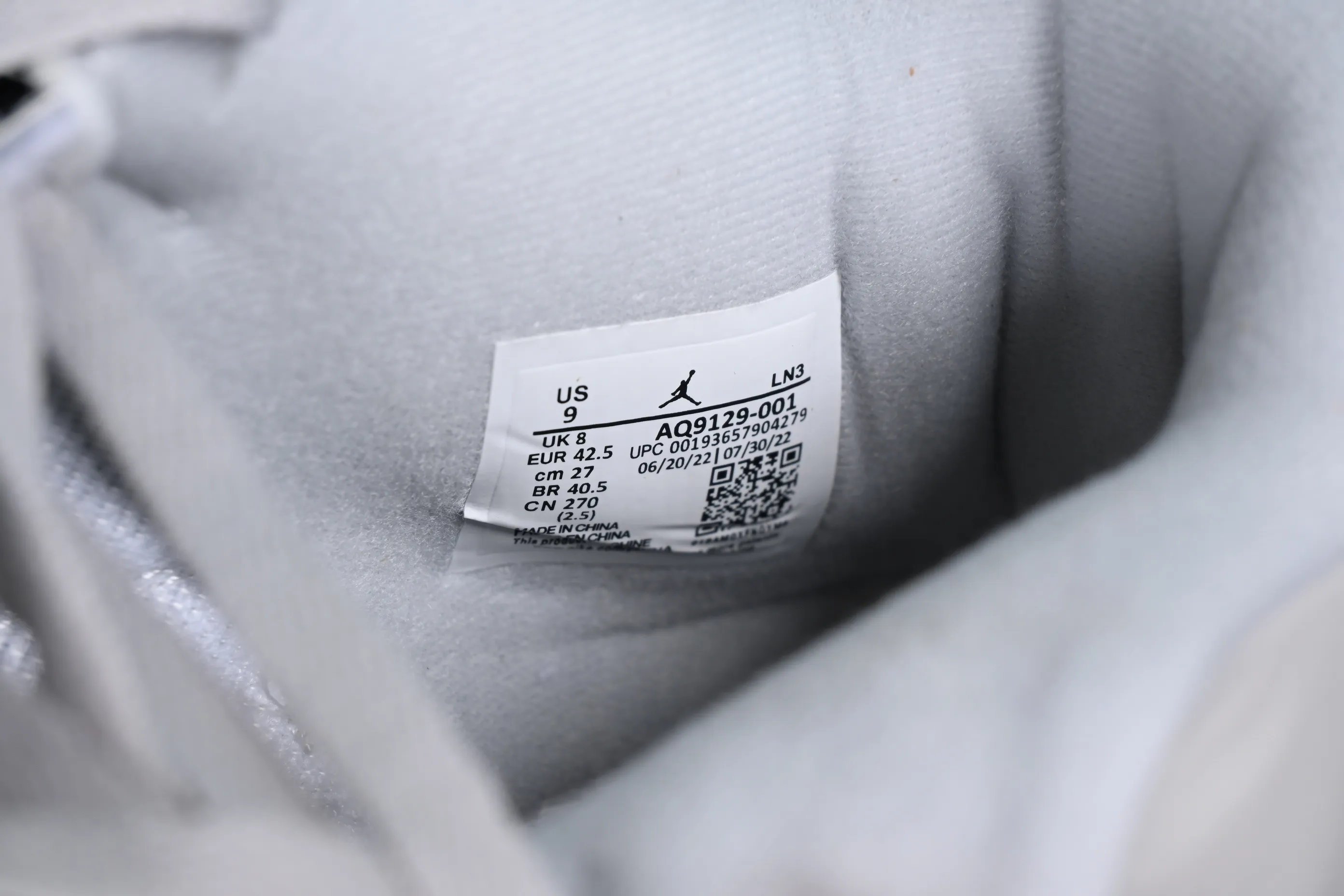 All categories Air Jordan Jordan series basketball shoes Air Jordan 4 cost-effective version Air Jordan 4 Retro "Frozen Moments" AJ4 Joe 4 electroplated silver AQ9129-001
